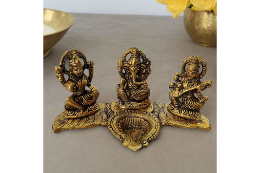 Lakshmi Ganesh Saraswathi Diya