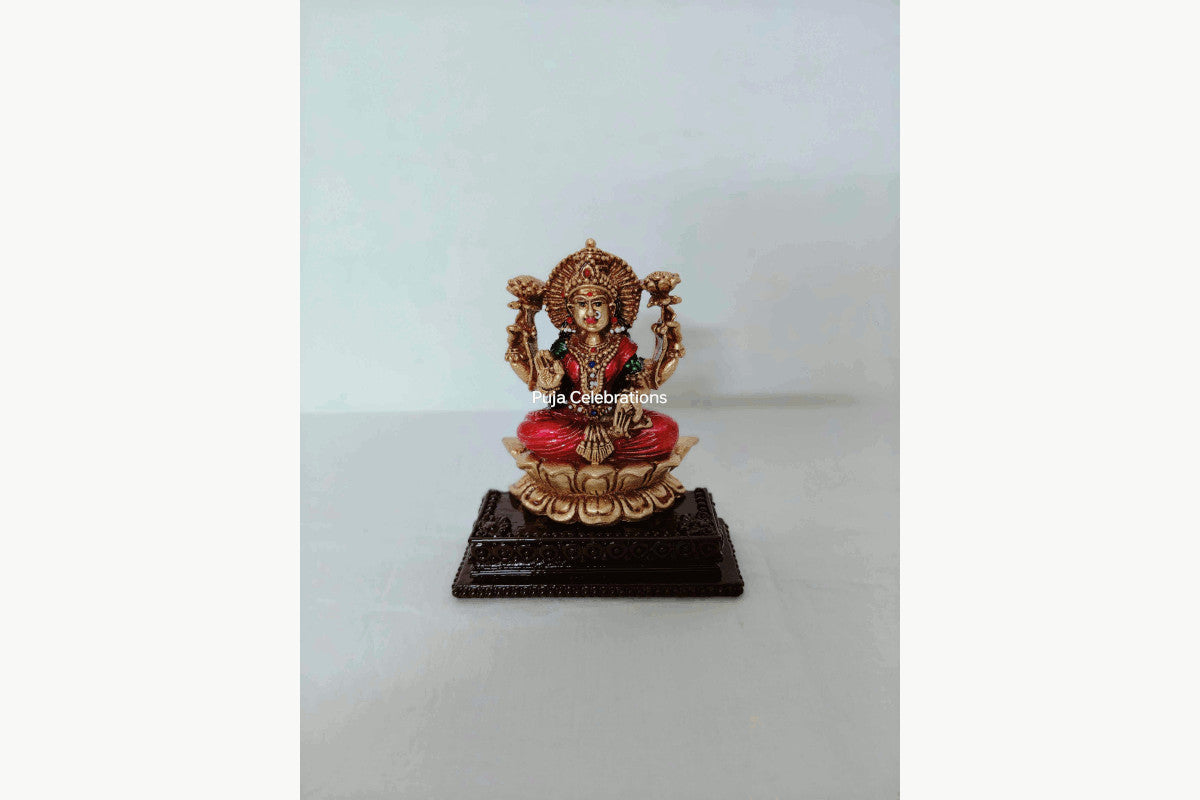 Sri Mahalakshmi Statue