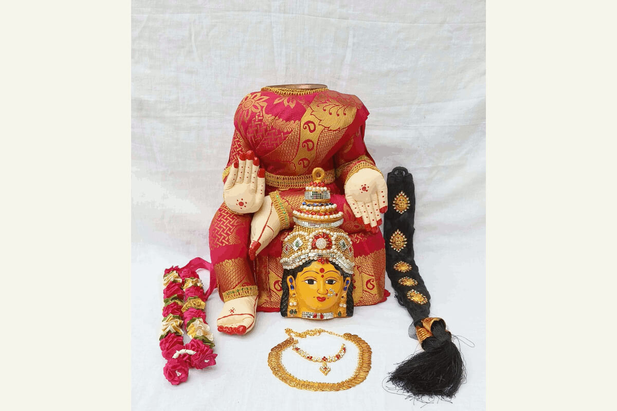 Varalakshmi Doll Set