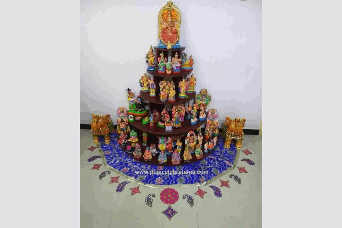 Semi Circular Golu Stand