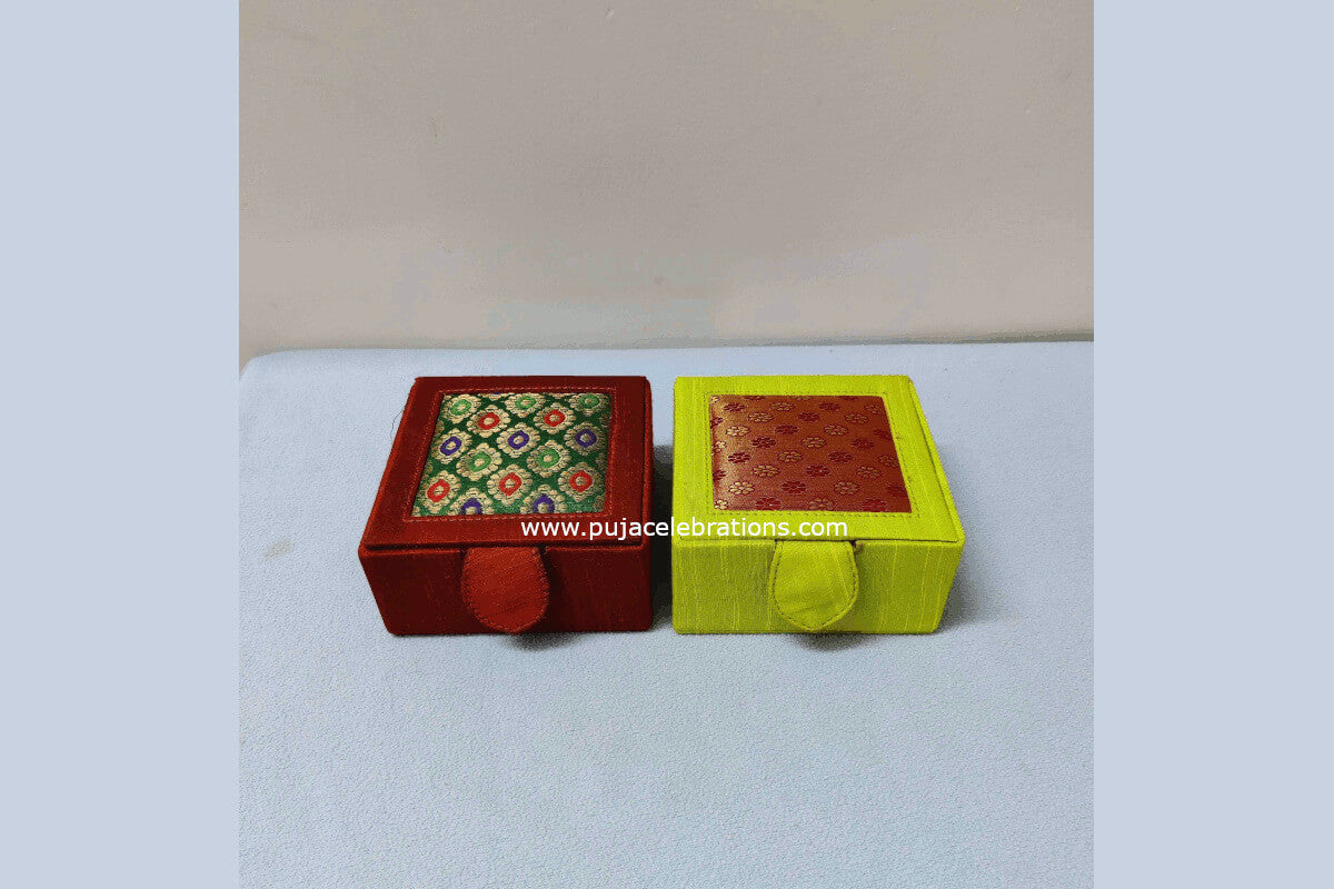 Kalamkari Top Earring Box