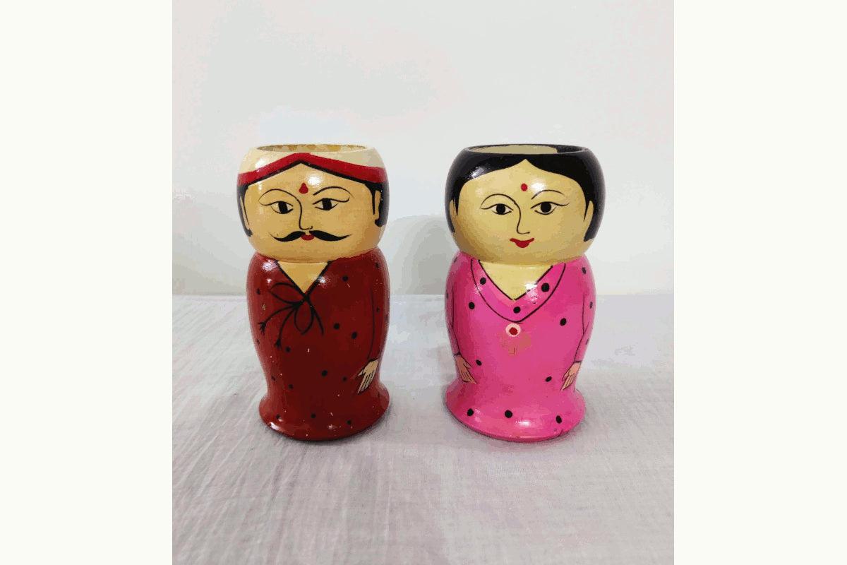 Raja Rani Wooden Pen Stand