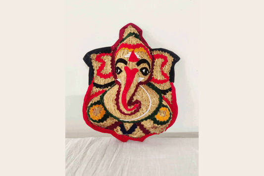 Vetiver Sitting Ganesha 