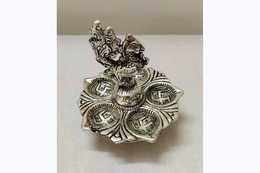 Another view of Annapakshi 5 Face Diya Silver