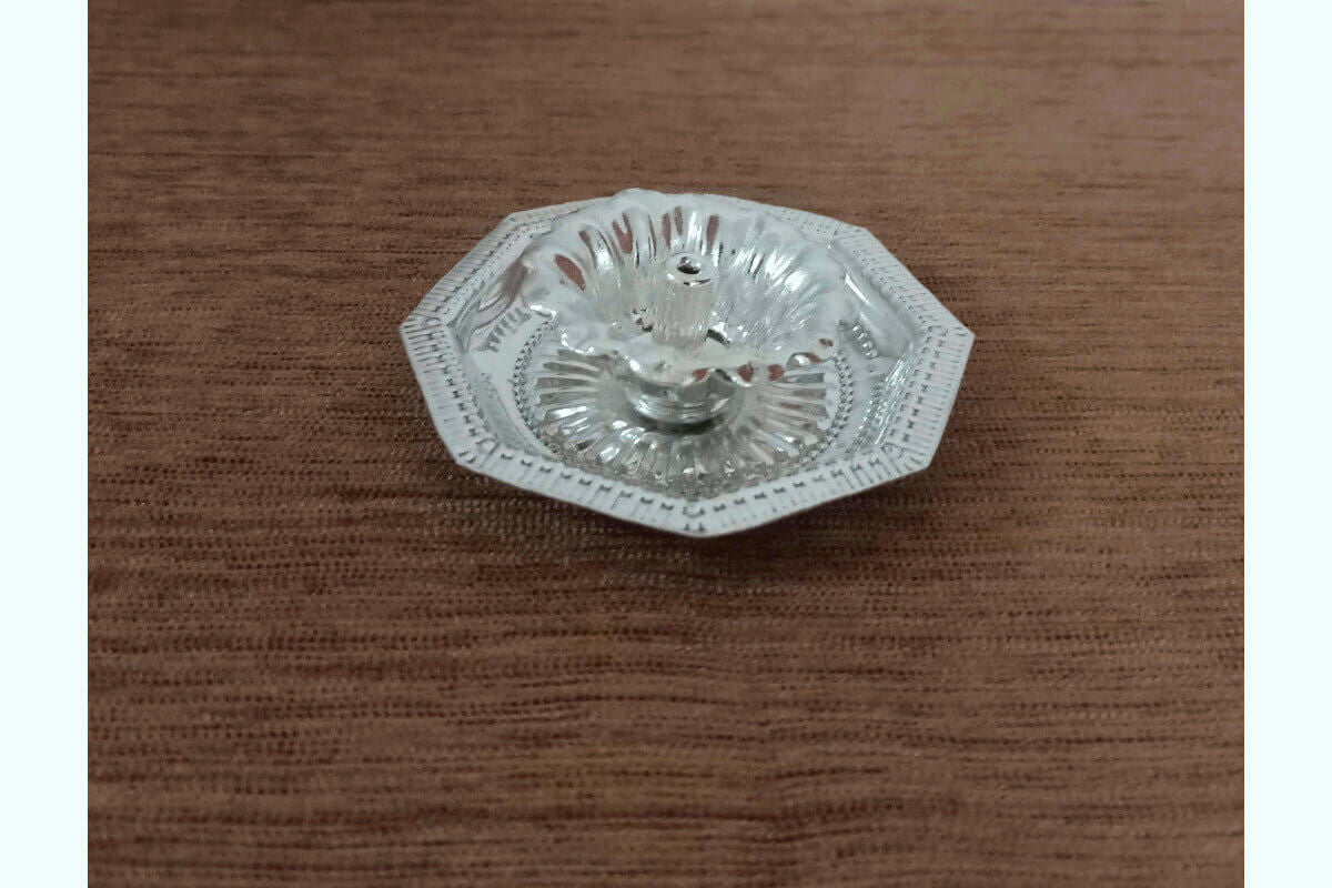 Plate with Devadas Diya